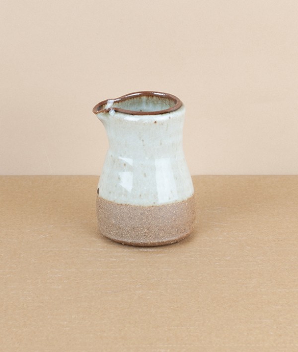 Leach Standard Ware pourer, white