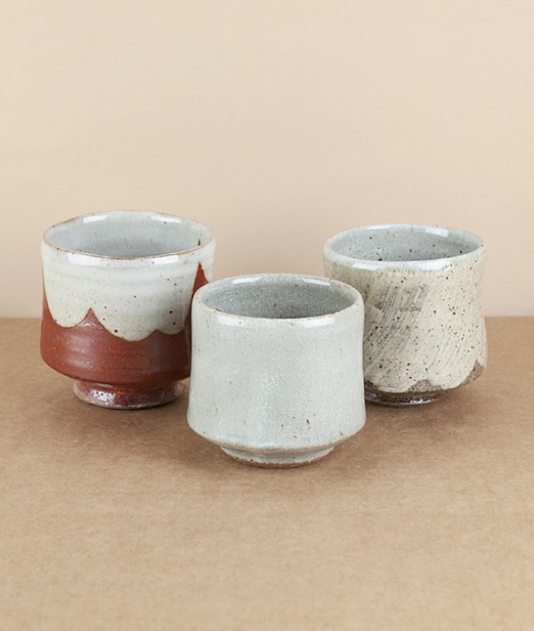 Leach Pottery Standard Ware tea bowl, red & white