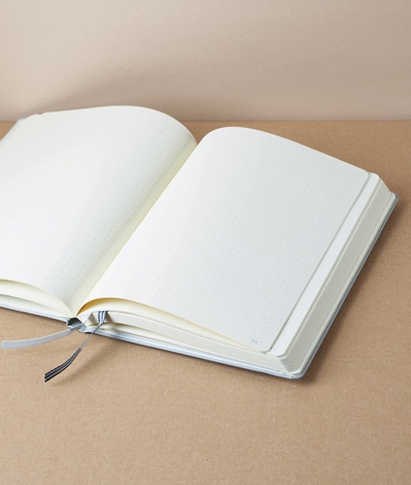 Leuchtturm Notebook, A5, Light Grey, Dotted