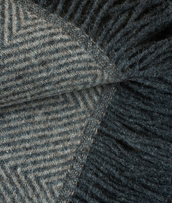 Finnish 100% Wool Blanket, Diamond Pattern, Beige/Black