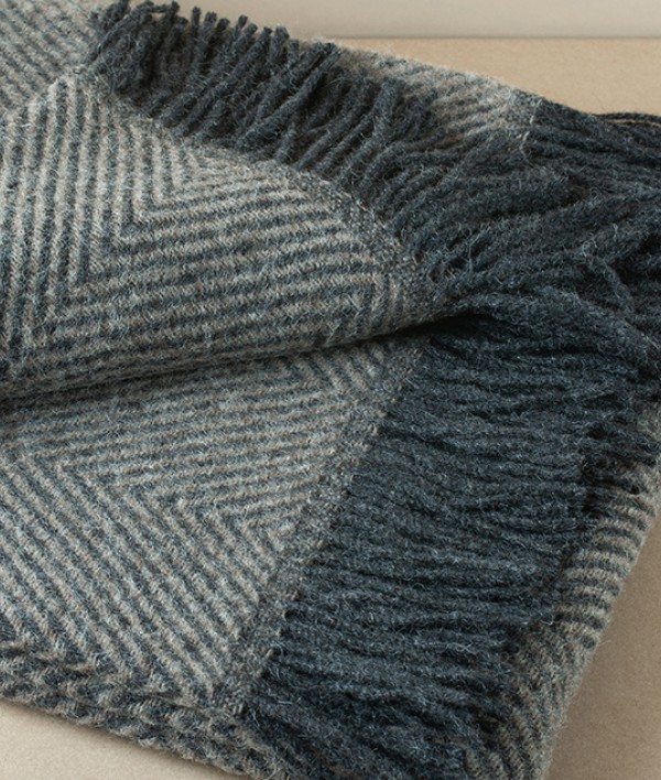 Finnish 100% Wool Blanket, Diamond Pattern, Beige/Black