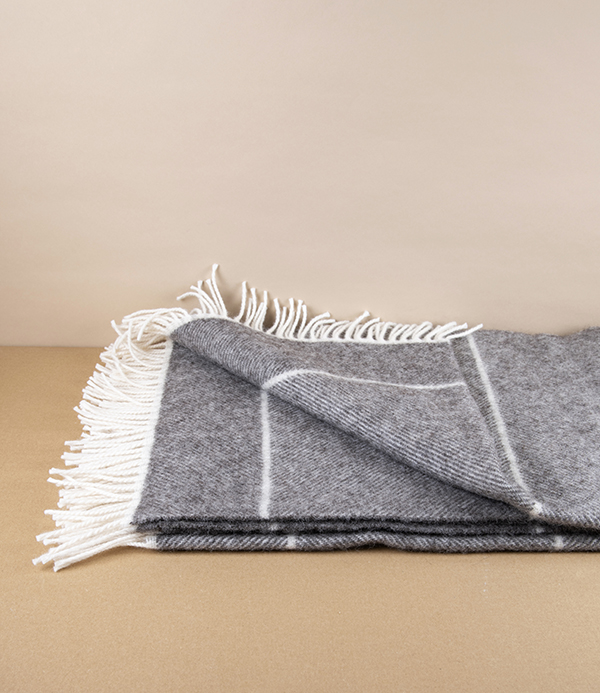 Finnish New Wool ‘Aika’ Blanket, Undyed