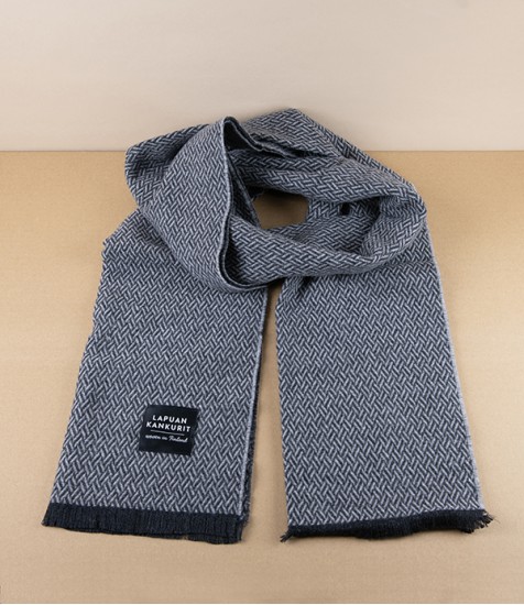 Finnish Merino Wool ‘Huurre’ Scarf, Grey