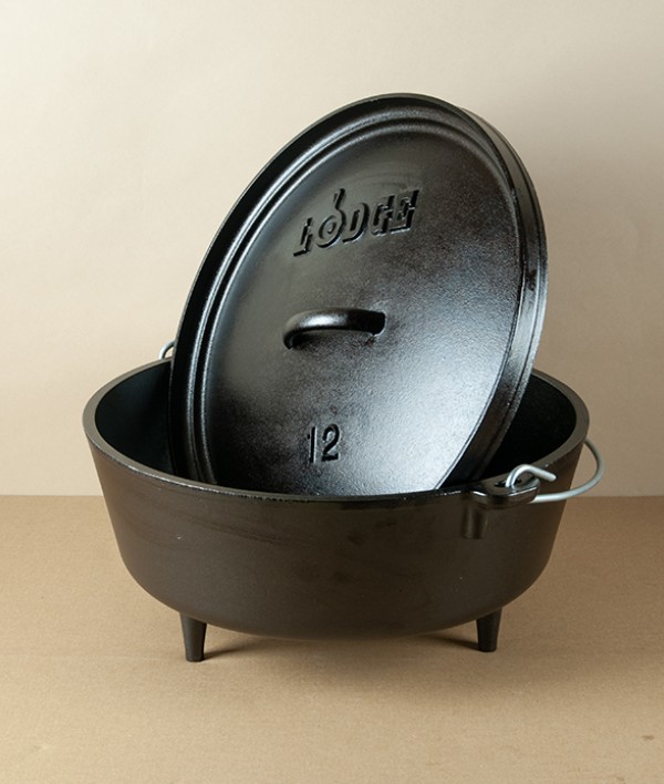 Lodge Cast Iron Dutch Oven, Six Quart