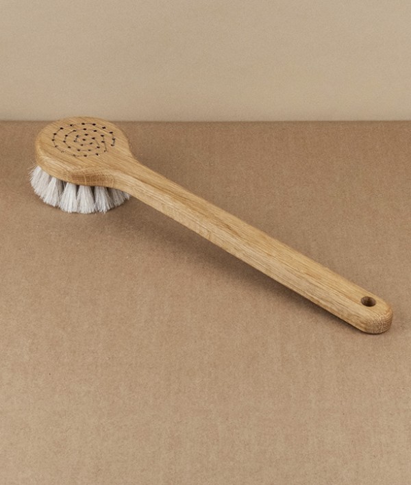 Lovisa bathing brush, oiled oak & horsehair