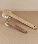 Lovisa bathing brush, oiled oak & horsehair