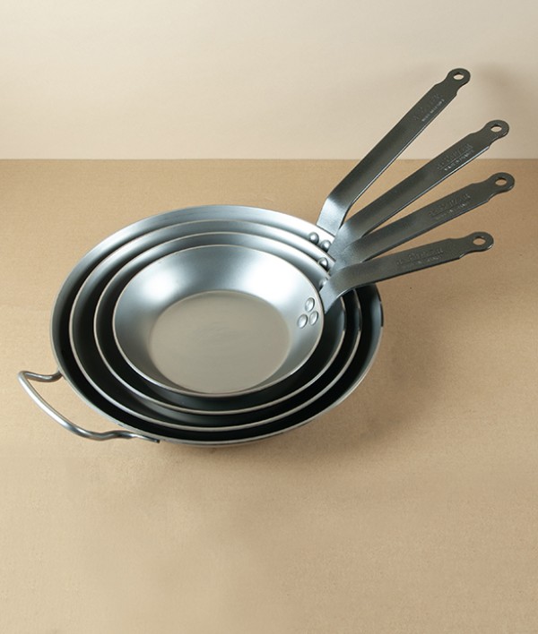 Lyonnaise Heavy Steel Frying Pan, 28cm