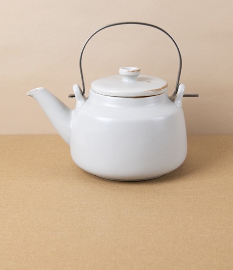 Japanese Ceramic Teapot, 3 Cups, White