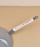 Mineral B Triblini with wooden handle