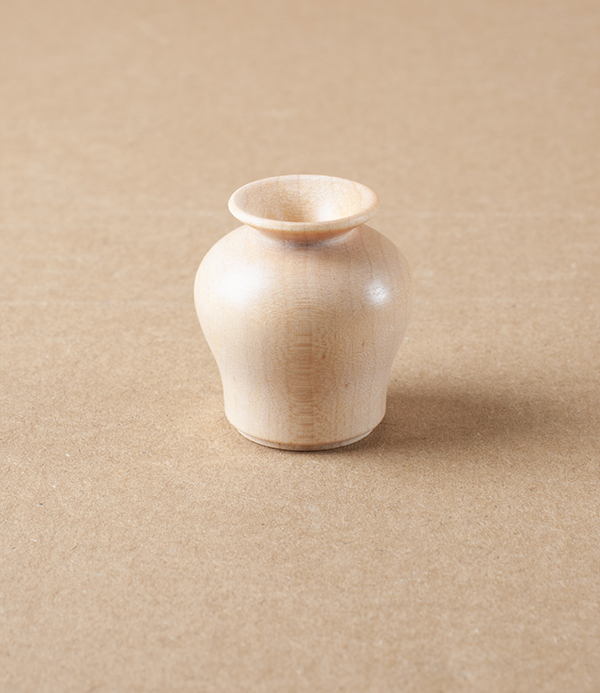 Chiisaki Hanaire Wooden Flower Vase, Uzukumaru