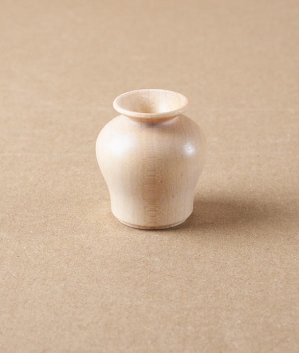 Chiisaki Hanaire Wooden Flower Vase, Uzukumaru
