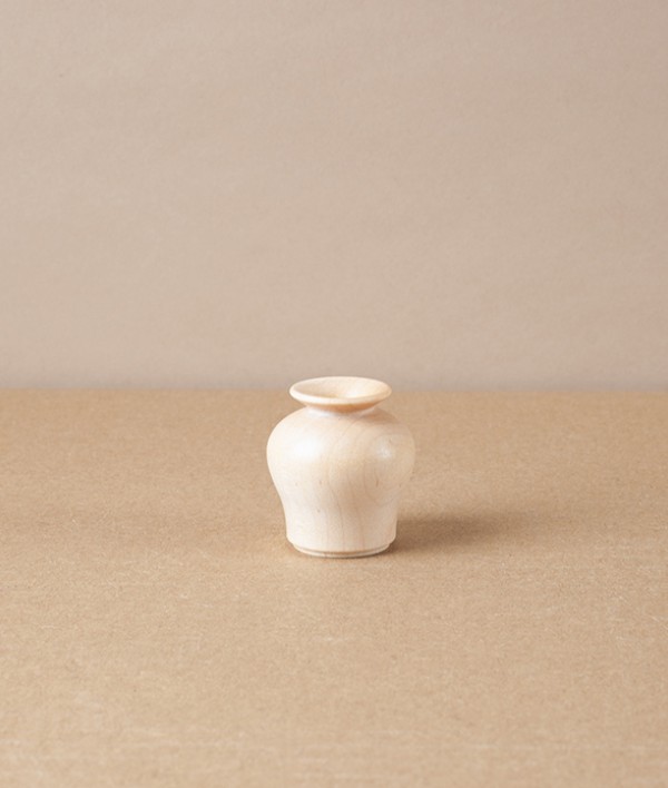 Chiisaki Hanaire Wooden Flower Vase, Uzukumaru