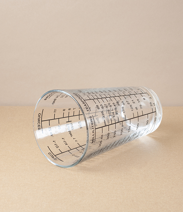 Mix 'n' Measure cooking aid