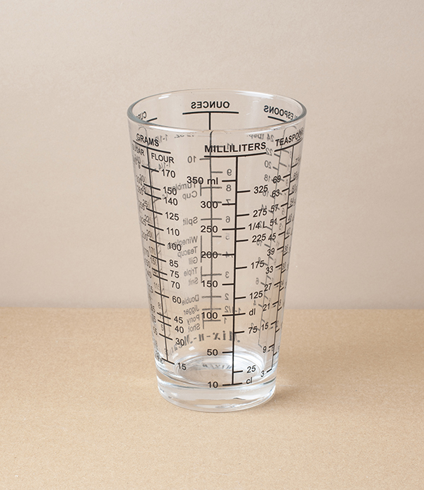 Mix 'n' Measure cooking aid