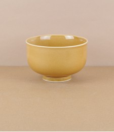 Mizu-mizu Japanese porcelain bowl, Ochre
