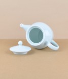 Mizu-mizu Japanese porcelain teapot, Blue