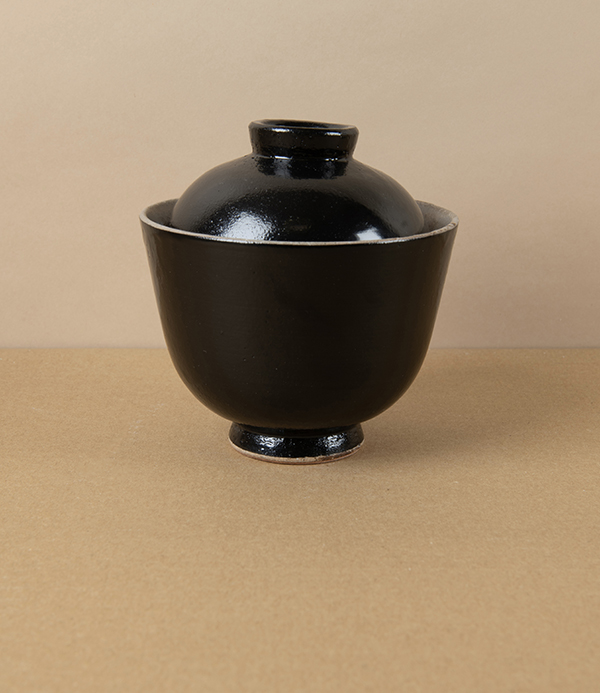 Mubyo Small Earthenware Miso Bowl with Lid, Black