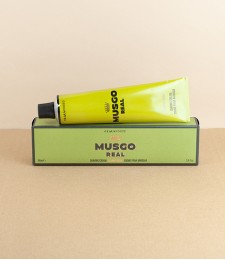Musgo Real shaving cream, Classic Scent