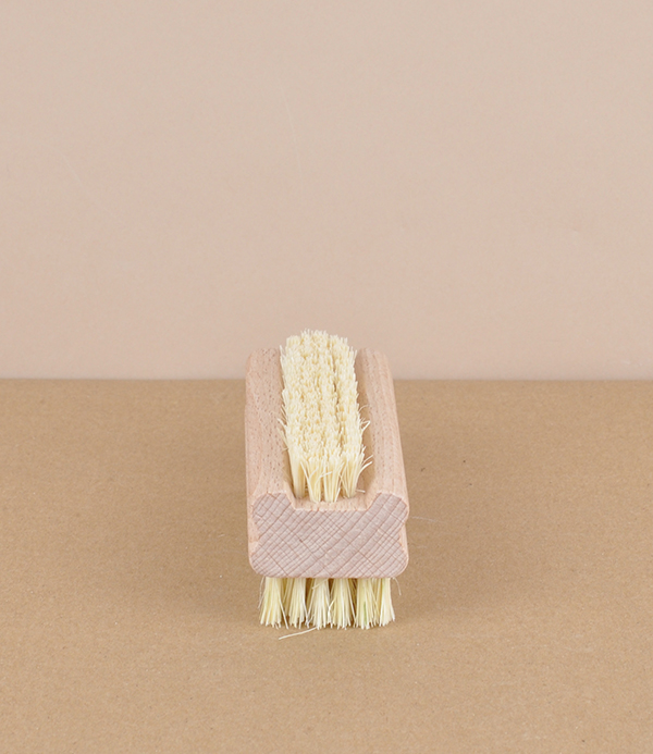 Swedish nail brush, ash & tampico