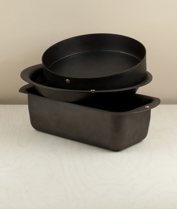 English Spun Iron Pie Dish, 10"