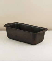 English Pressed Iron Bread Tin, 2lb