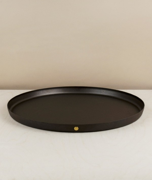 English Spun Iron Baking or Serving Tray, 12"