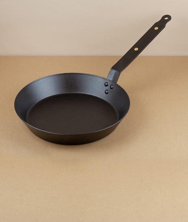 English Spun Iron Frying Pan, 10"