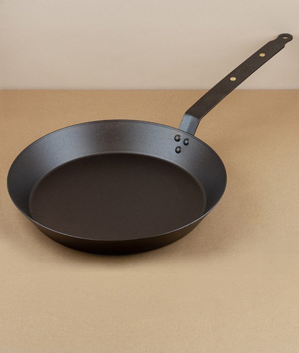 English Spun Iron Frying Pan, 12"