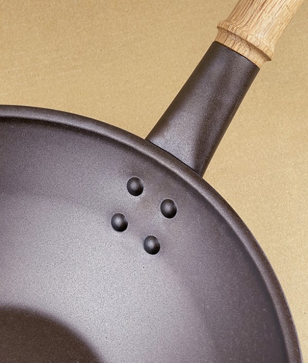 English Spun Iron Wok, with Oak Handle, 13"