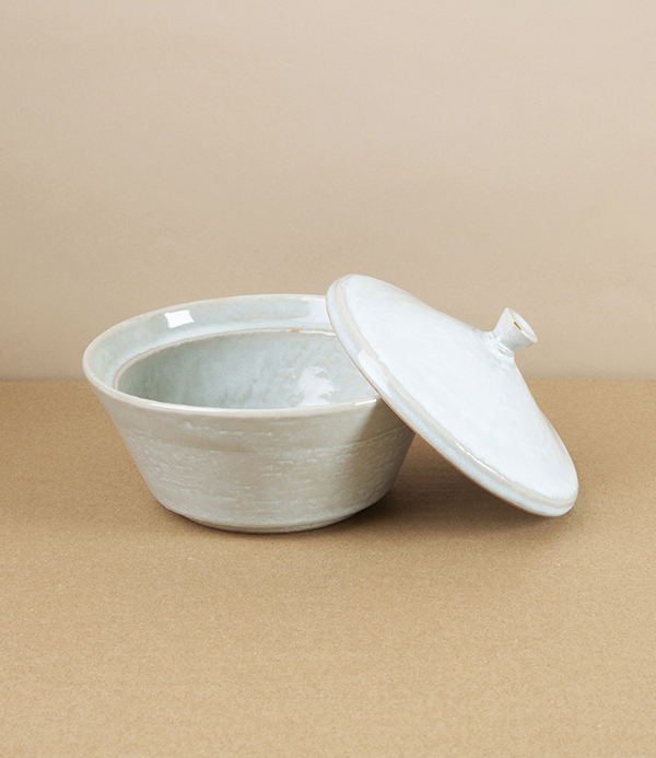 Nico Futamono Earthenware Dish with Lid, White