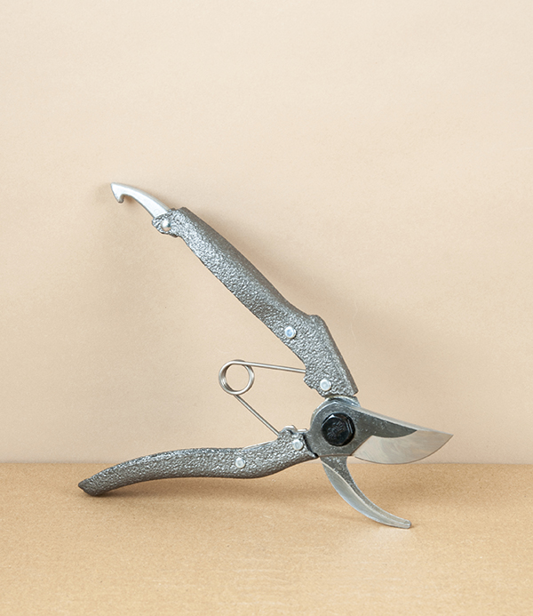 Nishigaki Professional Pruning Shears or Secateurs, Small