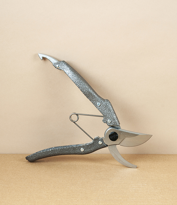 Nishigaki Professional Pruning Shears or Secateurs, Standard