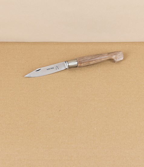Nontron Penknife Nº22, Walnut, 8cm