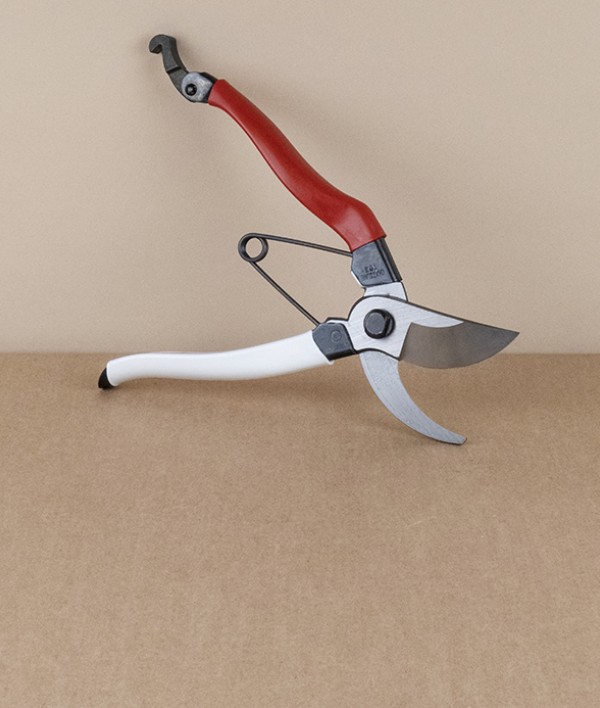 Okatsune secateurs no.103