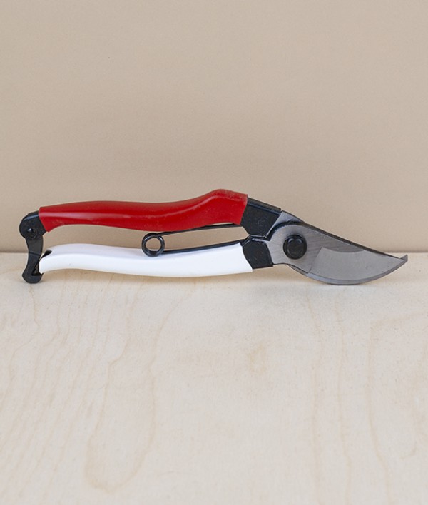 Okatsune secateurs no.104