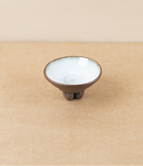 Symy Ong Three-Footed Glazed Incense Dish, White