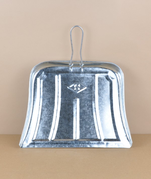 Osaka dustpan, galvanised steel