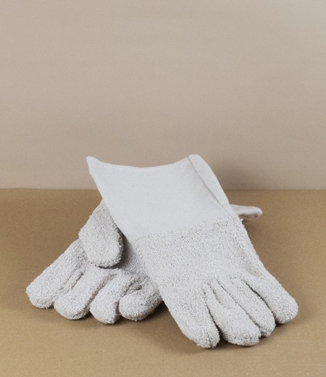 Cotton terry and canvas oven gloves