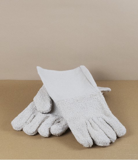 Cotton terry and canvas oven gloves