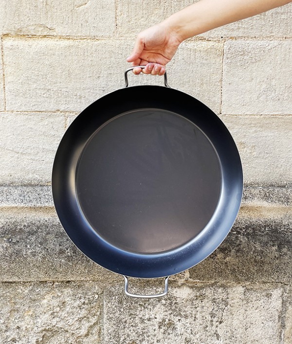 Blue steel paella pan 'la Lyonnaise', 42cm