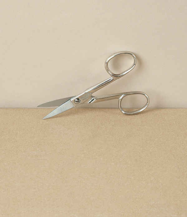 Pallarès Solsona Nail Scissors, 4” Straight