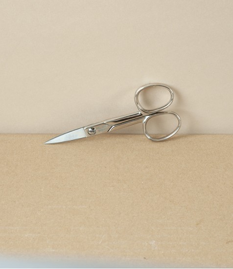 Pallarès Solsona Nail Scissors, 4” Straight