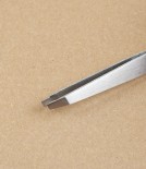 Pallarès slanted tip tweezers