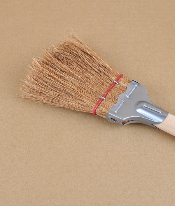 Japanese palm fibre brush, red binding