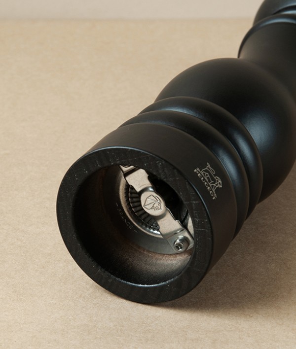 Peugeot Salt Mill, Dark Beech, 22cm