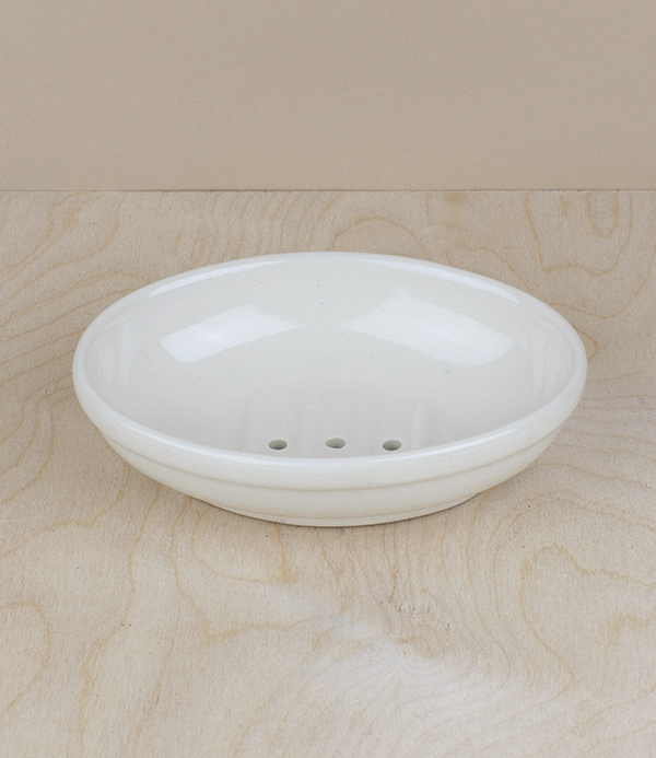Polish ceramic soap dish