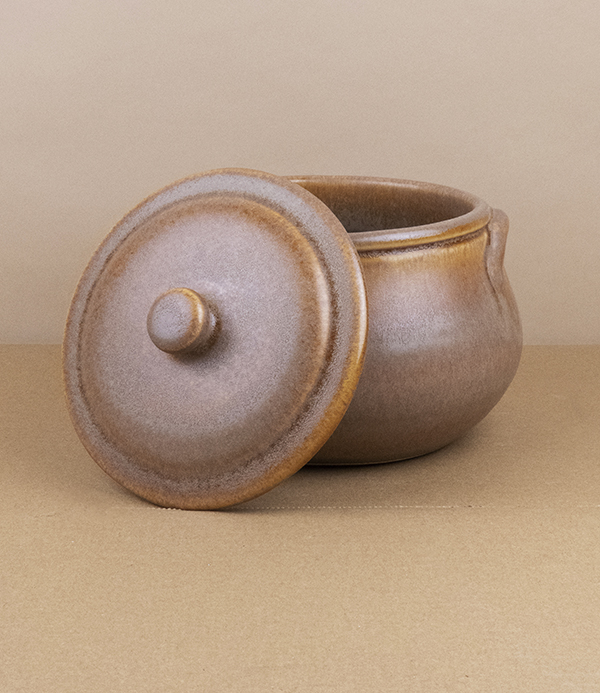 Portuguese terracotta small soup pot, honey