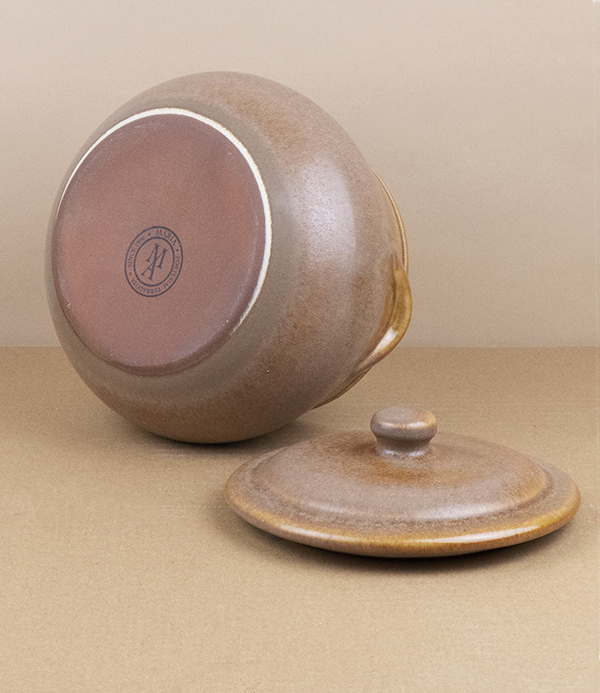 Portuguese terracotta small soup pot, honey