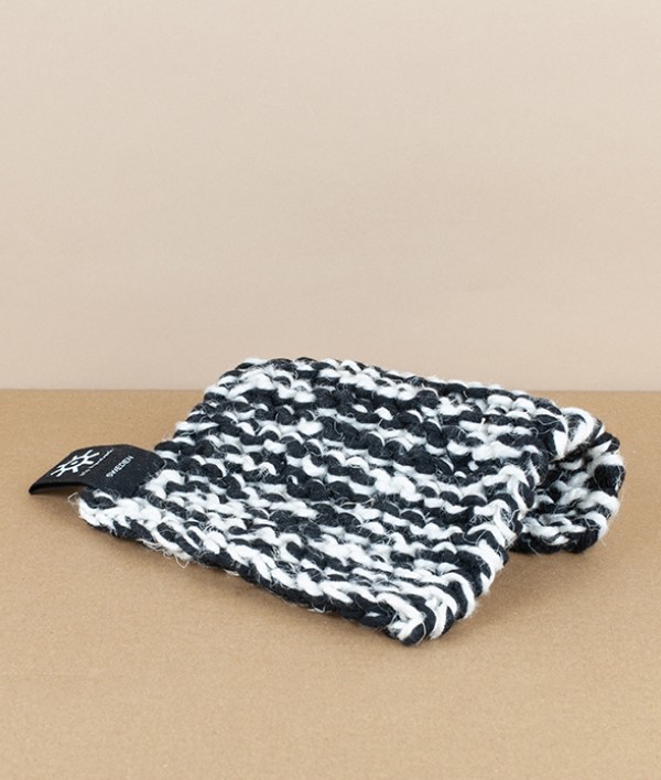 Hand knitted kettle holder, Black & White