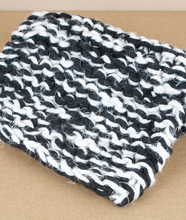Hand knitted kettle holder, Black & White